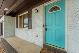 1568 Phyllis Ct, Gulf Breeze, FL 32563 - Photo 2