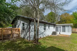 1568 Phyllis Ct, Gulf Breeze, FL 32563 - Photo 32