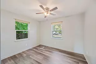 1568 Phyllis Ct, Gulf Breeze, FL 32563 - Photo 18