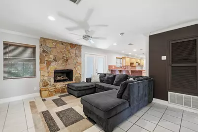 417 NW Sherry Circle, Fort Walton Beach, FL 32548 - Photo 6