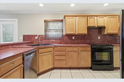 417 NW Sherry Circle, Fort Walton Beach, FL 32548 - Photo 12