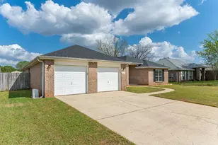 5632 N North Brook Dr, Crestview, FL 32539 - Photo 2