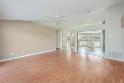 484 Jillian Drive, Crestview, FL 32536 - Photo 10