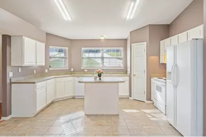 484 Jillian Drive, Crestview, FL 32536 - Photo 6