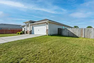 2423 Spur Ln, Gulf Breeze, FL 32563 - Photo 40