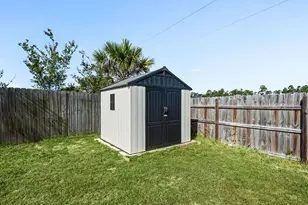 2423 Spur Ln, Gulf Breeze, FL 32563 - Photo 22