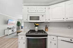986 John Wayne Cir, Fort Walton Beach, FL 32547 - Photo 12