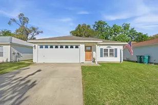986 John Wayne Cir, Fort Walton Beach, FL 32547 - Photo 1