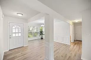 4577 Castlewood Ln, Niceville, FL 32578 - Photo 10