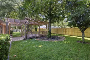 4577 Castlewood Ln, Niceville, FL 32578 - Photo 38