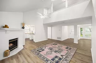 4577 Castlewood Ln, Niceville, FL 32578 - Photo 18