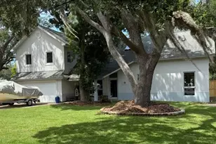 515 Navy Cove Blvd, Gulf Breeze, FL 32561 - Photo 1