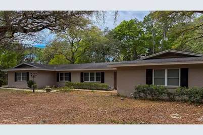 2 NE Pembroke Place, Fort Walton Beach, FL 32547 - Photo 1