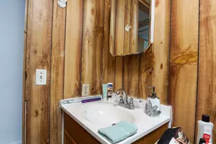 102 W Snapdragon St, Defuniak Springs, FL 32433 - Photo 16