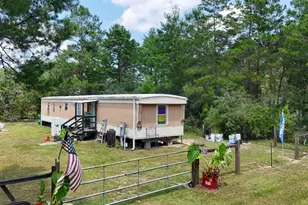 102 W Snapdragon St, Defuniak Springs, FL 32433 - Photo 22