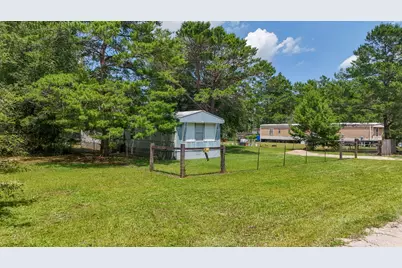 102 W Snapdragon Street, Defuniak Springs, FL 32433 - Photo 2