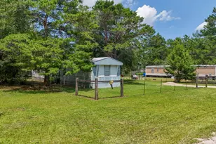 102 W Snapdragon St, Defuniak Springs, FL 32433 - Photo 2