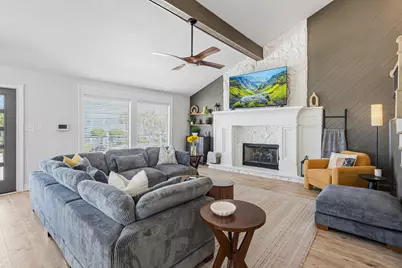 8147 White Sands Boulevard, Navarre, FL 32566 - Photo 8