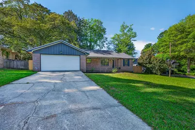 121 Campbell Avenue, Crestview, FL 32536 - Photo 2