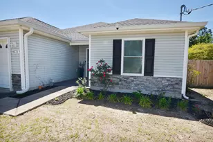 8271 Tavira St, Navarre, FL 32566 - Photo 4