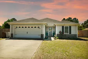 8271 Tavira St, Navarre, FL 32566 - Photo 2