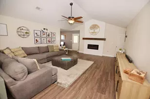 8271 Tavira St, Navarre, FL 32566 - Photo 8