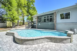 244 Hillside Dr, Niceville, FL 32578 - Photo 2