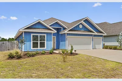 118 Hobson Avenue, Crestview, FL 32539 - Photo 1