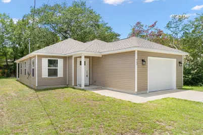 952 Mapoles Street, Crestview, FL 32536 - Photo 1