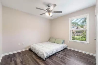 952 Mapoles Street, Crestview, FL 32536 - Photo 16