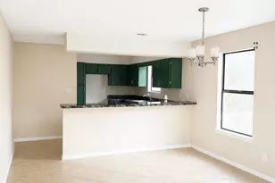 1512 W Mariah Way, Fort Walton Beach, FL 32547 - Photo 10