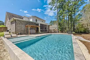 6724 Kempton St, Navarre, FL 32566 - Photo 2