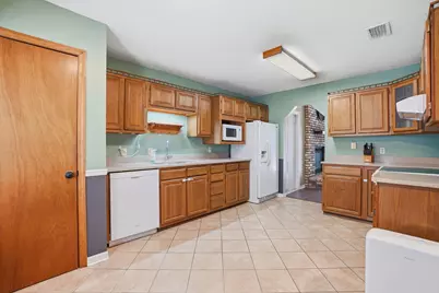 103 Grand Prix, Crestview, FL 32536 - Photo 14