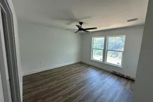 161 S Booker St, Crestview, FL 32536 - Photo 8
