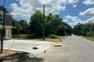 161 S Booker St, Crestview, FL 32536 - Photo 32