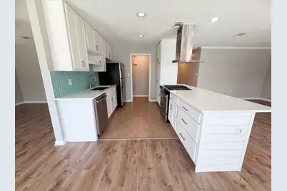 636 NE Merioneth Drive, Fort Walton Beach, FL 32547 - Photo 2