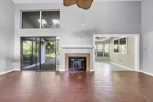 129 Gleneagles Dr, Niceville, FL 32578 - Photo 18