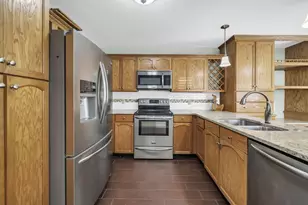129 Gleneagles Dr, Niceville, FL 32578 - Photo 22
