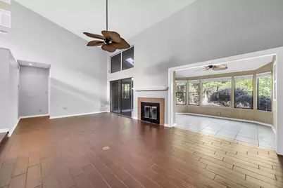 129 Gleneagles Drive, Niceville, FL 32578 - Photo 8