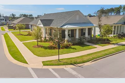 401 Sweetgrass Lane, Niceville, FL 32578 - Photo 2