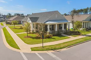 401 Sweetgrass Ln, Niceville, FL 32578 - Photo 2