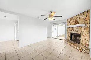 402 Apple Dr, Crestview, FL 32536 - Photo 6