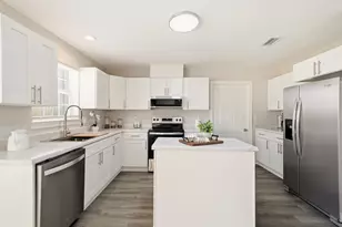 801 Forest Cove Ct, Mary Esther, FL 32569 - Photo 1