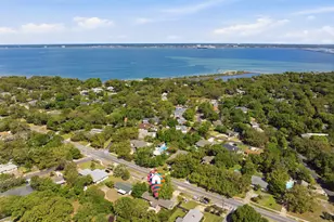 353 Fairpoint Dr, Gulf Breeze, FL 32561 - Photo 28
