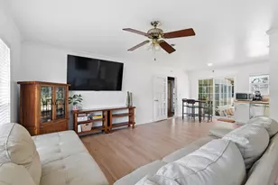 353 Fairpoint Dr, Gulf Breeze, FL 32561 - Photo 6