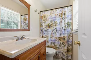 353 Fairpoint Dr, Gulf Breeze, FL 32561 - Photo 22