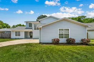 200 Brook Ct, Niceville, FL 32578 - Photo 2