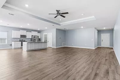 123 Hobson Avenue, Crestview, FL 32539 - Photo 6