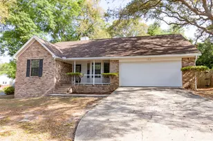 102 Brian Dr, Crestview, FL 32536 - Photo 1