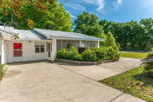 578 E Williams Ave, Crestview, FL 32539 - Photo 2